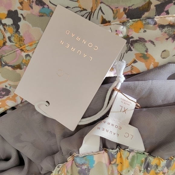 🛑 2 / $40 Sale! Lauren Conrad Floral A-Line Mini Elastic Waist Ruffle Skirt NWT - Picture 6 of 11